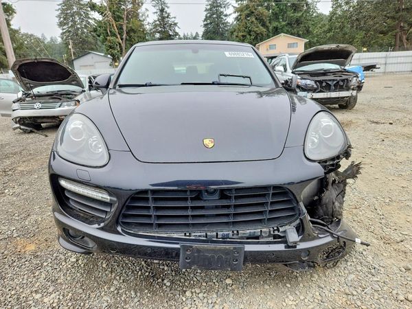 2014 PORSCHE CAYENNE GTS — DIRF