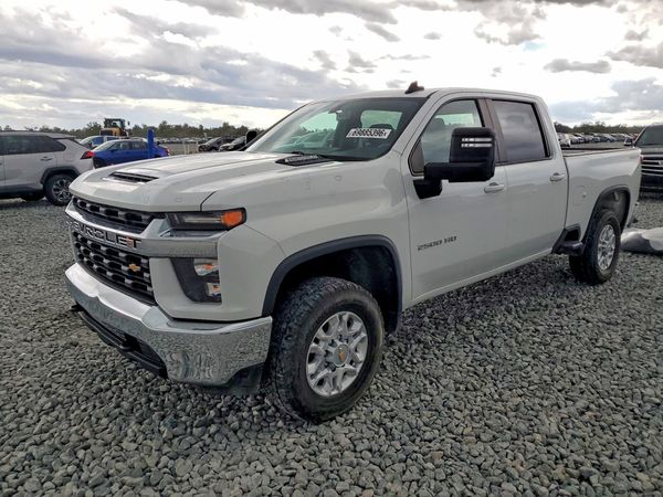 2022 CHEVROLET SILVERADO — DSFA — Front 3/4