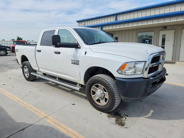 2017 RAM 3500 ST — Passenger 3/4