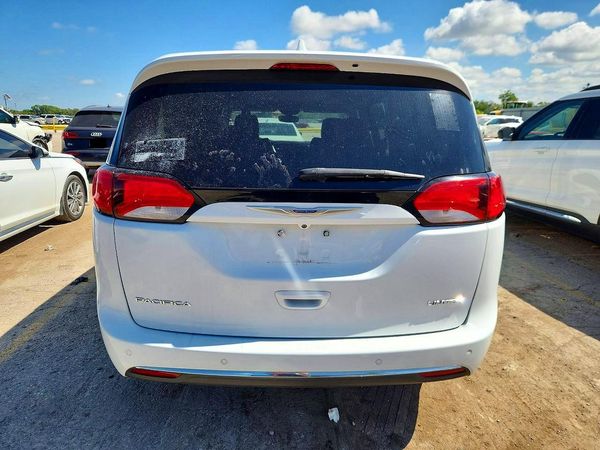 2018 CHRYSLER PACIFICA Limited — DIRR