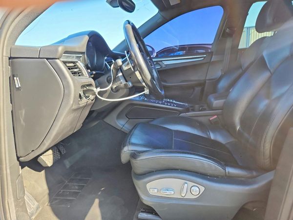 2015 PORSCHE MACAN — DENT