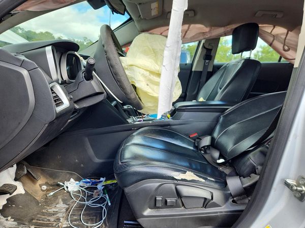 2016 CHEVROLET EQUINOX LS — DENT