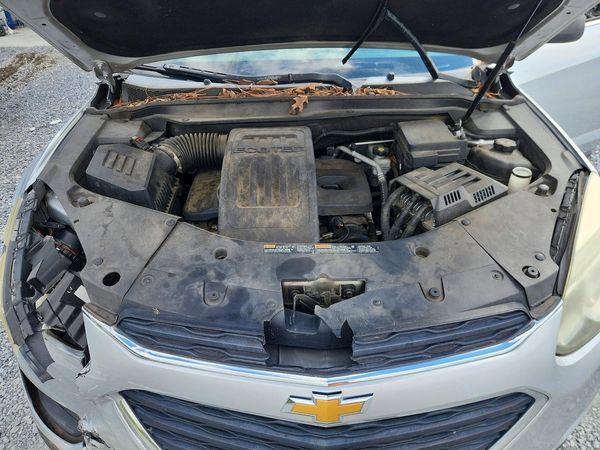 2016 CHEVROLET EQUINOX LS — Engine bay