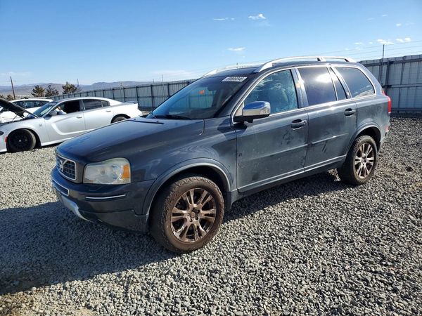 2013 VOLVO XC90 — DSFA — Front 3/4