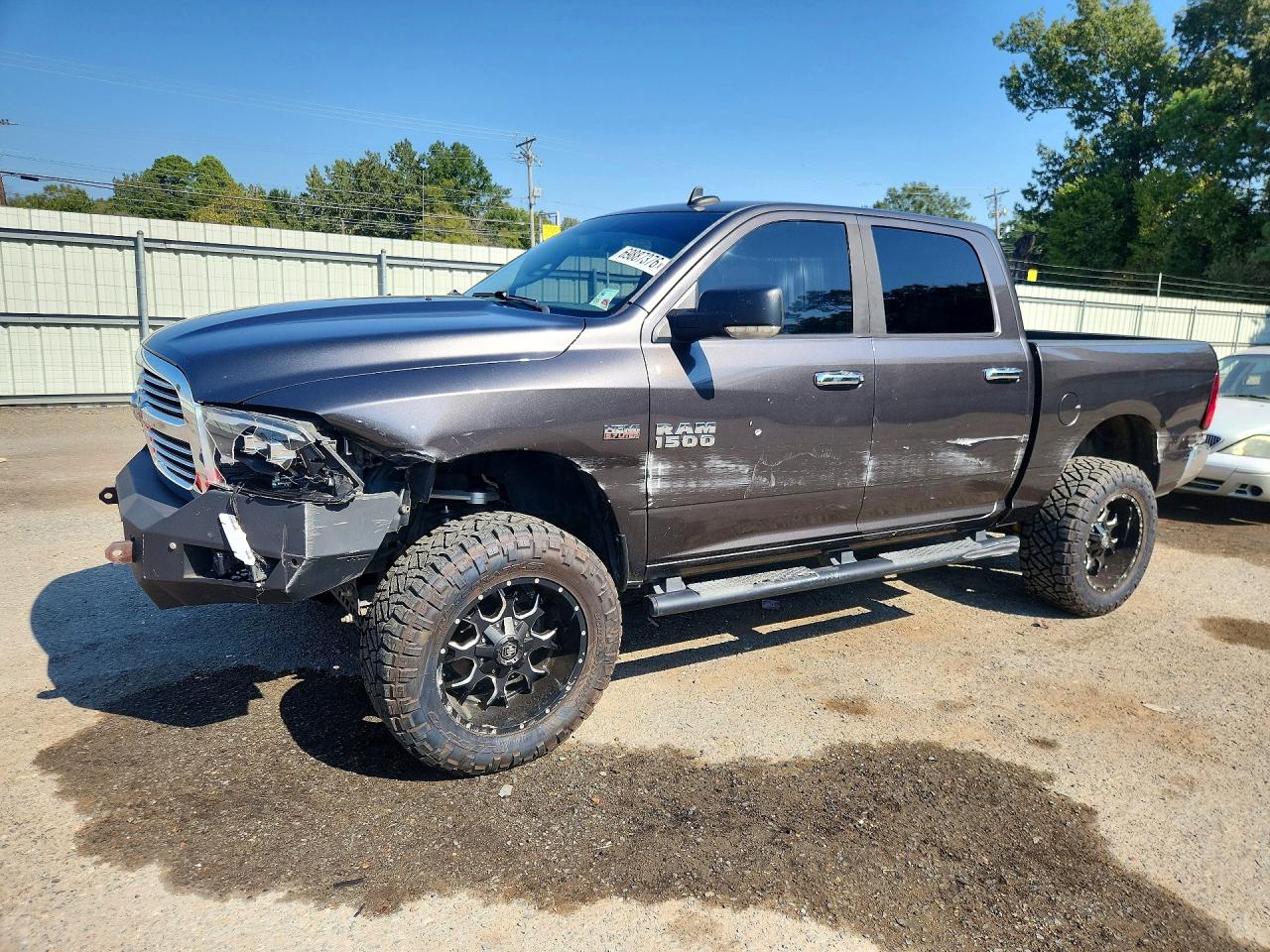 2016 RAM 1500 SLT — Front 3/4