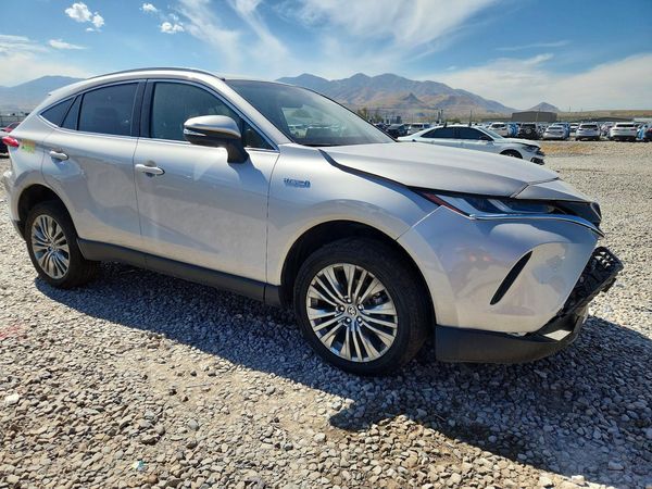 2021 TOYOTA VENZA — Passenger 3/4