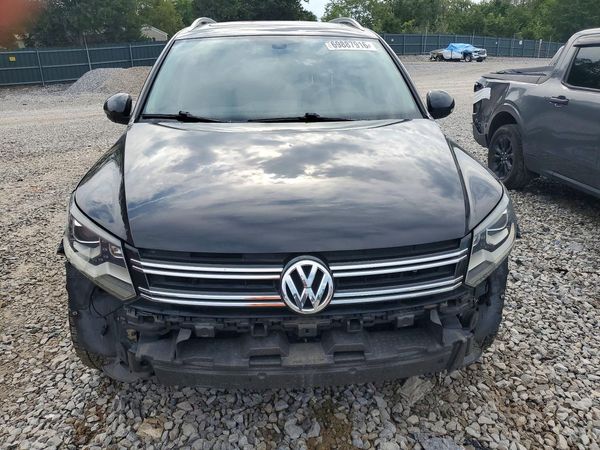 2017 VOLKSWAGEN TIGUAN Sport — DIRF