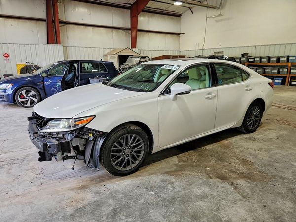 2018 LEXUS ES — DSFA — Front 3/4