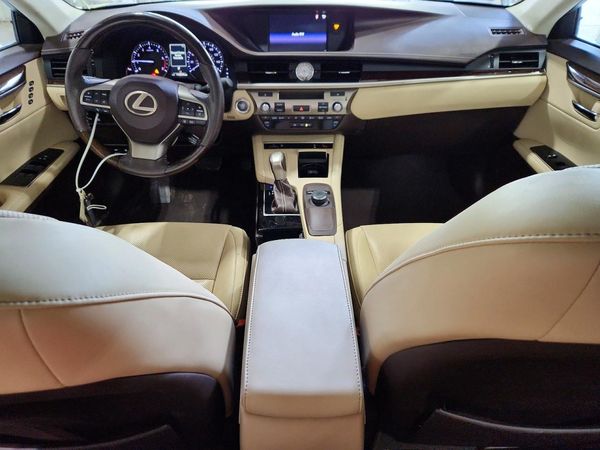2018 LEXUS ES 350 — CKPT
