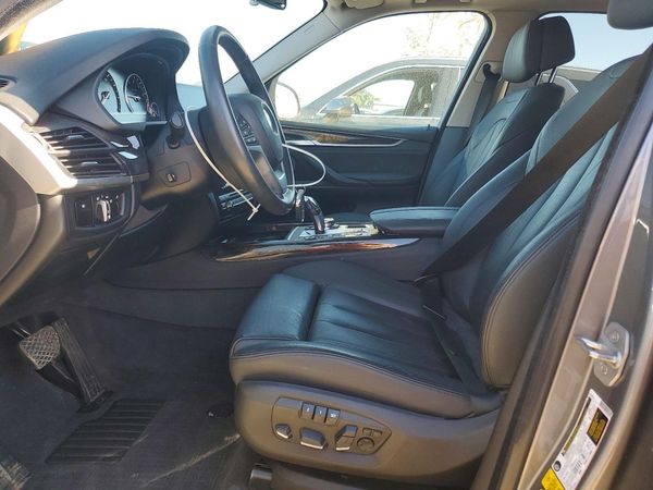 2016 BMW X5 xDrive40e — DENT