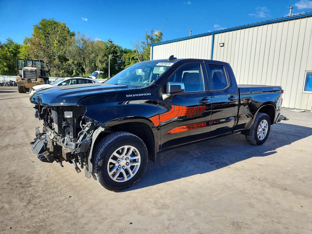 2021 CHEVROLET SILVERADO LT (2FL) — Front 3/4