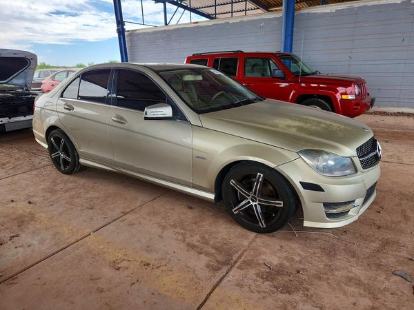 2012 MERCEDES-BENZ C C250 — Passenger 3/4