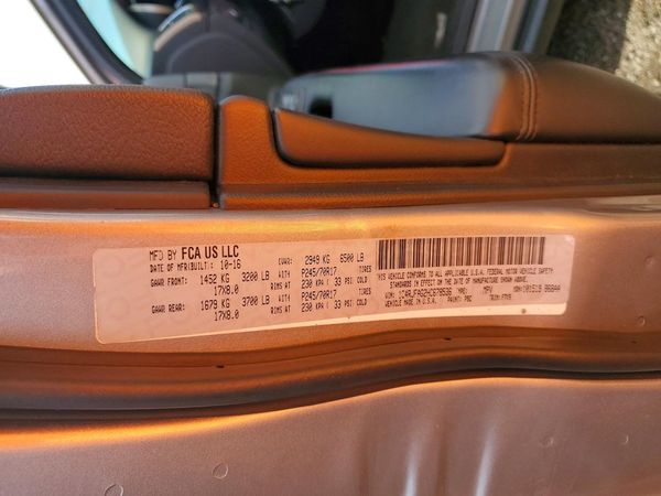 2017 JEEP CHEROKEE Laredo — VINS