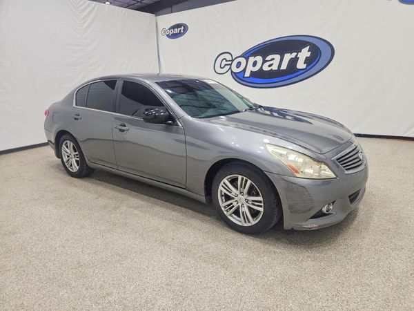 2013 INFINITI G37 — Passenger 3/4