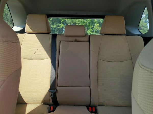 2019 TOYOTA RAV4 LE — SUVN