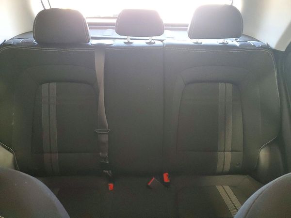 2026 HYUNDAI VENUE SEL, SEL w/ 2-Tone Roof — SUVN