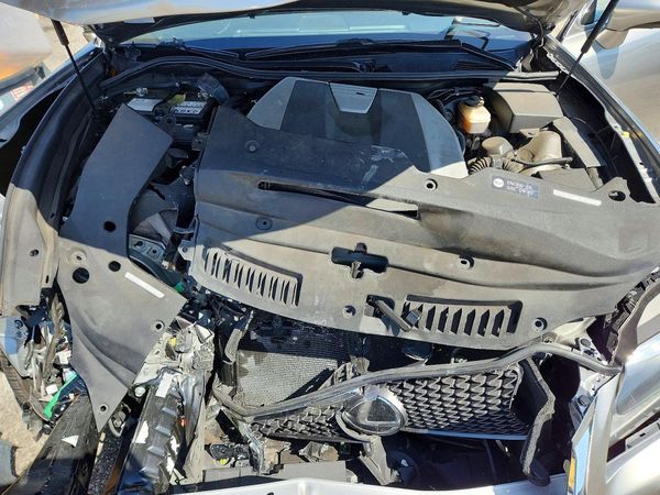 2015 LEXUS GS — Engine bay