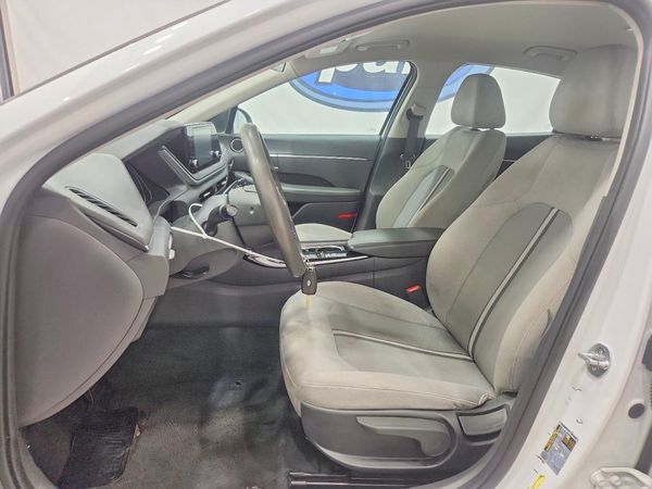 2021 HYUNDAI SONATA SE — DENT