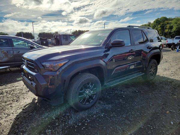 2026 TOYOTA 4RUNNER — Front 3/4