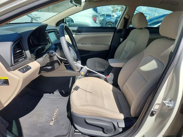 2018 HYUNDAI ELANTRA — DENT