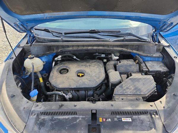 2020 HYUNDAI TUCSON — Engine bay