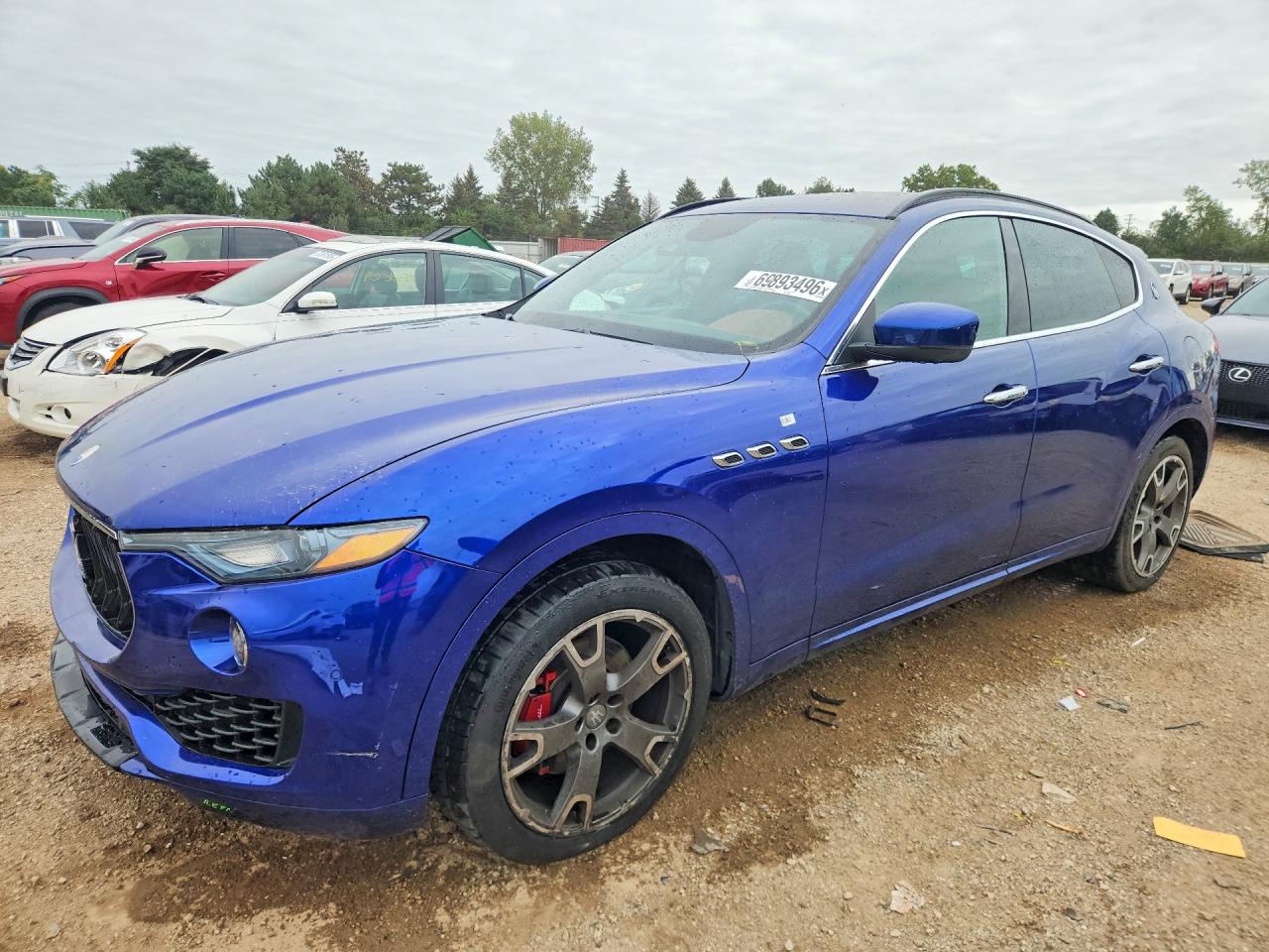 2017 MASERATI LEVANTE Sport — Front 3/4