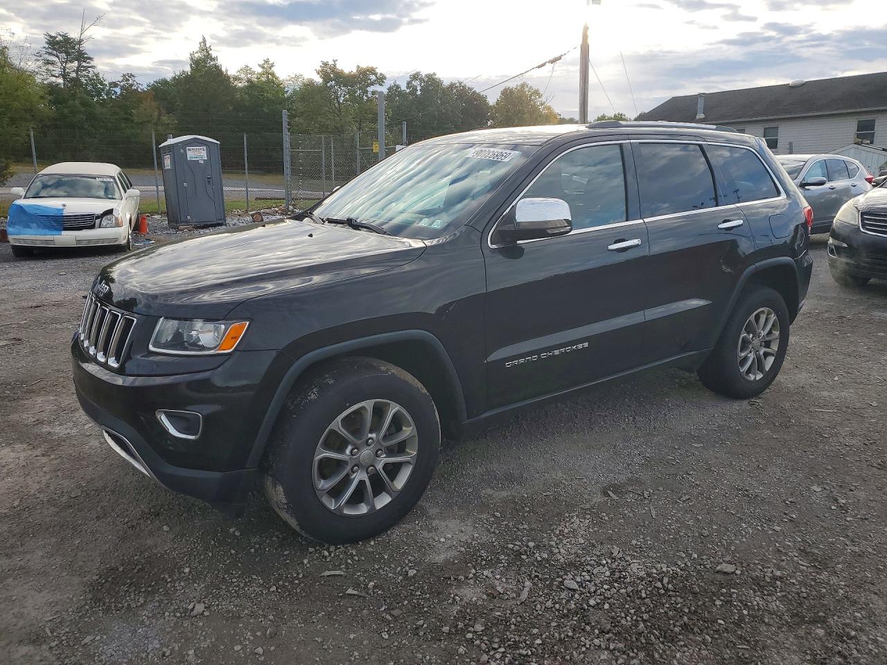 2015 JEEP GRAND CHEROKEE Limited — Front 3/4