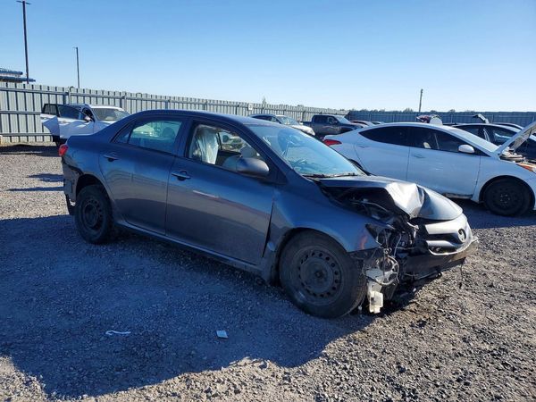 2013 TOYOTA COROLLA — Passenger 3/4