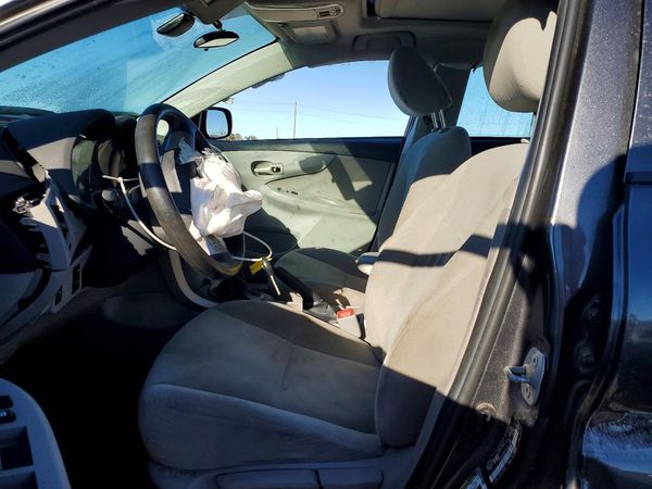 2013 TOYOTA COROLLA — DENT
