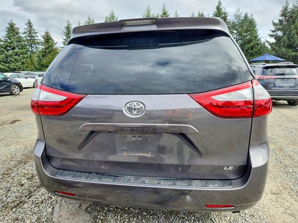 2018 TOYOTA SIENNA LE — DIRR