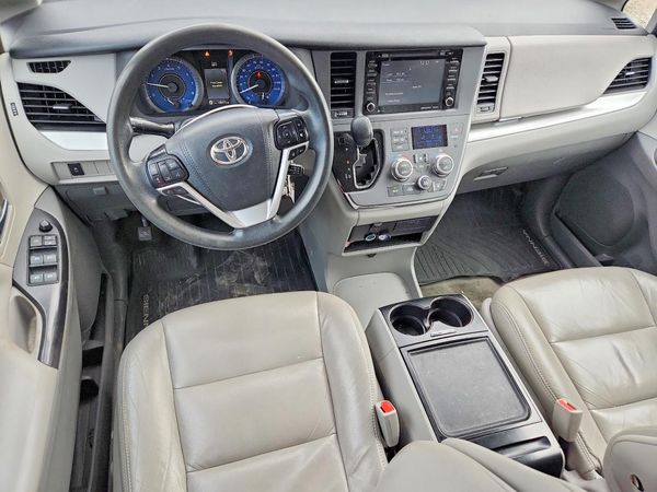2018 TOYOTA SIENNA LE — CKPT