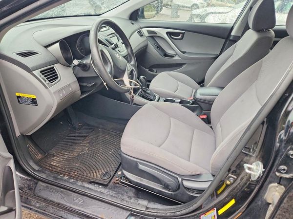 2015 HYUNDAI ELANTRA GLS(Middle) — DENT