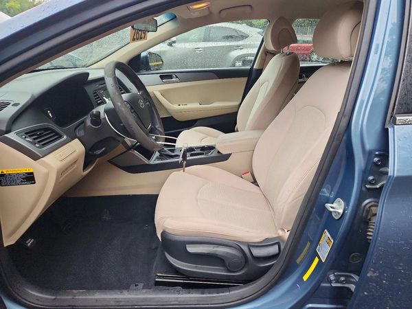 2015 HYUNDAI SONATA SE, ECO — DENT
