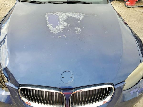 2013 BMW 3 SERIES — Engine bay