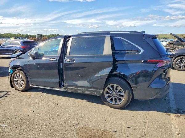 2024 TOYOTA SIENNA XLE — DSRA