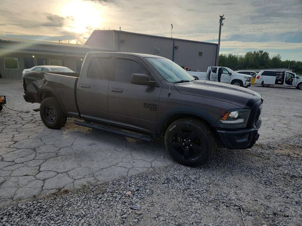 2019 RAM 1500 CLASSIC SLT — Passenger 3/4