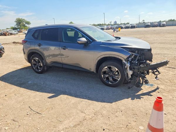 2024 NISSAN ROGUE SV — Passenger 3/4