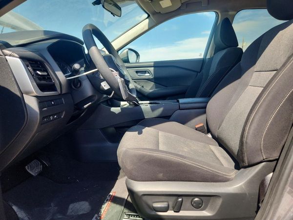 2024 NISSAN ROGUE SV — DENT