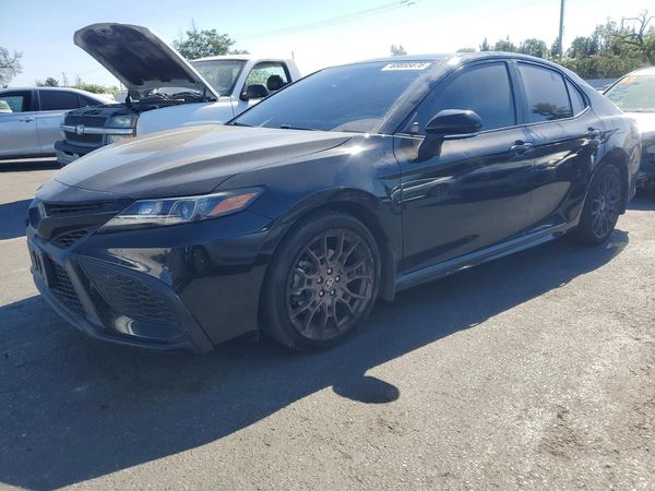 2023 TOYOTA CAMRY SOLA SE — Front 3/4