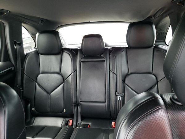 2014 PORSCHE CAYENNE