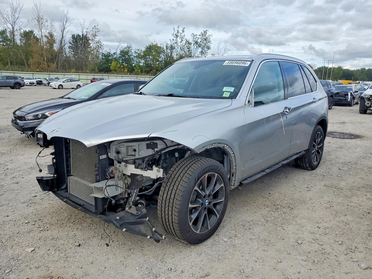 2016 BMW X5 xDrive35i — Front 3/4