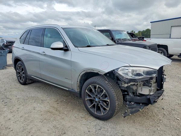 2016 BMW X5 xDrive35i — Passenger 3/4