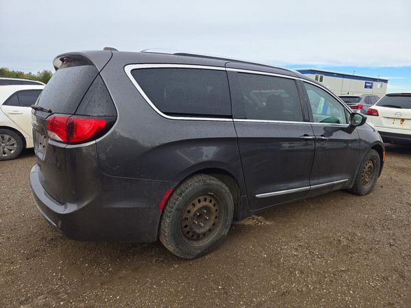 2017 CHRYSLER PACIFICA Touring L Plus — PSRA