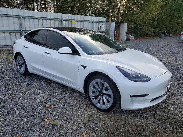 2021 TESLA MODEL 3 — Passenger 3/4