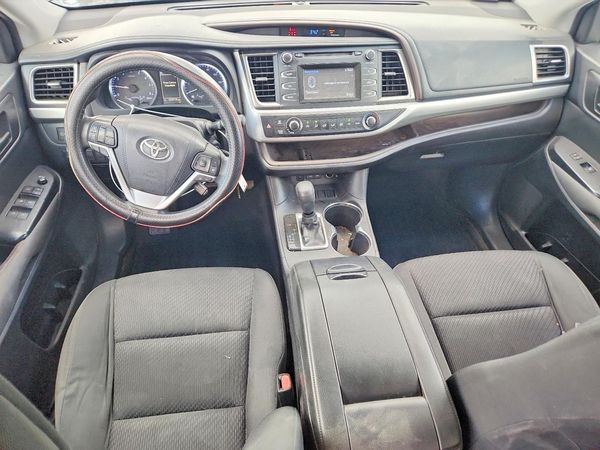 2018 TOYOTA HIGHLANDER LE/LE Plus — CKPT