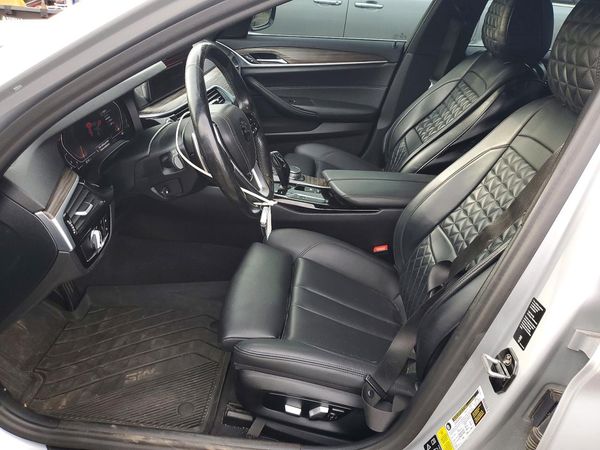2020 BMW 530 xDrive — DENT