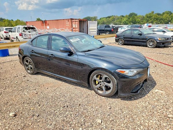2017 ALFA ROMEO GIULIA RWD — Passenger 3/4