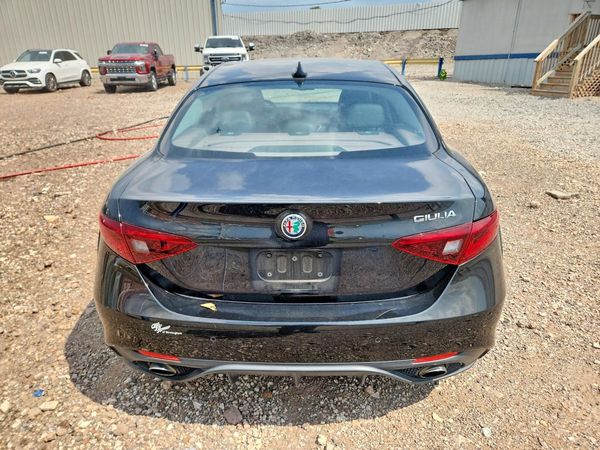 2017 ALFA ROMEO GIULIA RWD — DIRR