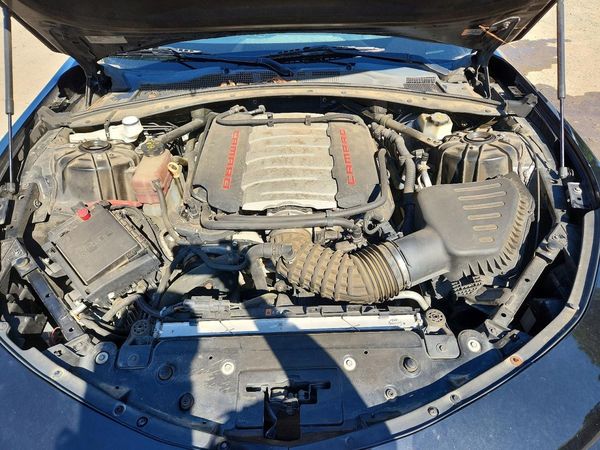 2016 CHEVROLET CAMARO 2SS — Engine bay