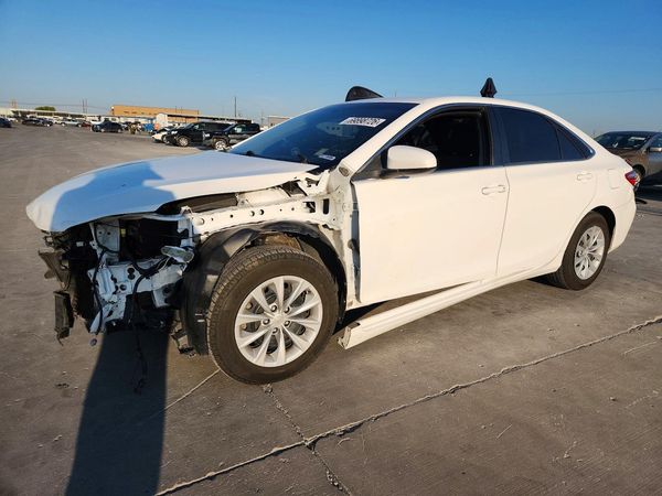 2017 TOYOTA CAMRY — DSFA — Front 3/4